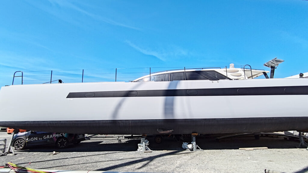 wraps-boat-covering-wrapping-bateau-catamaran-port-leucate-bassin-arcachon-france